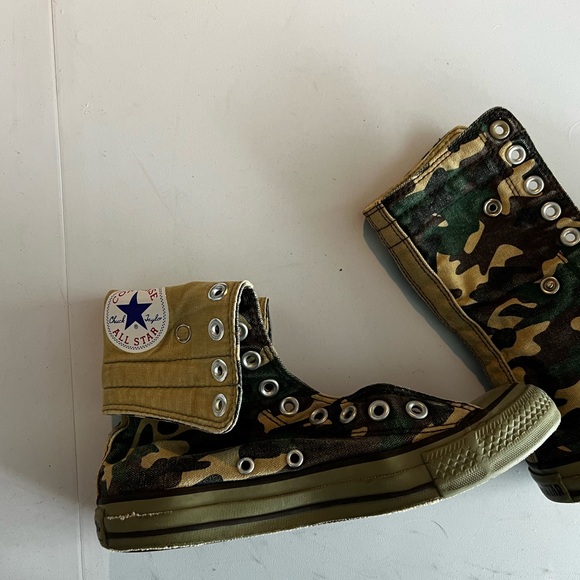 Converse high top camo adjustable height - Picture 2 of 4